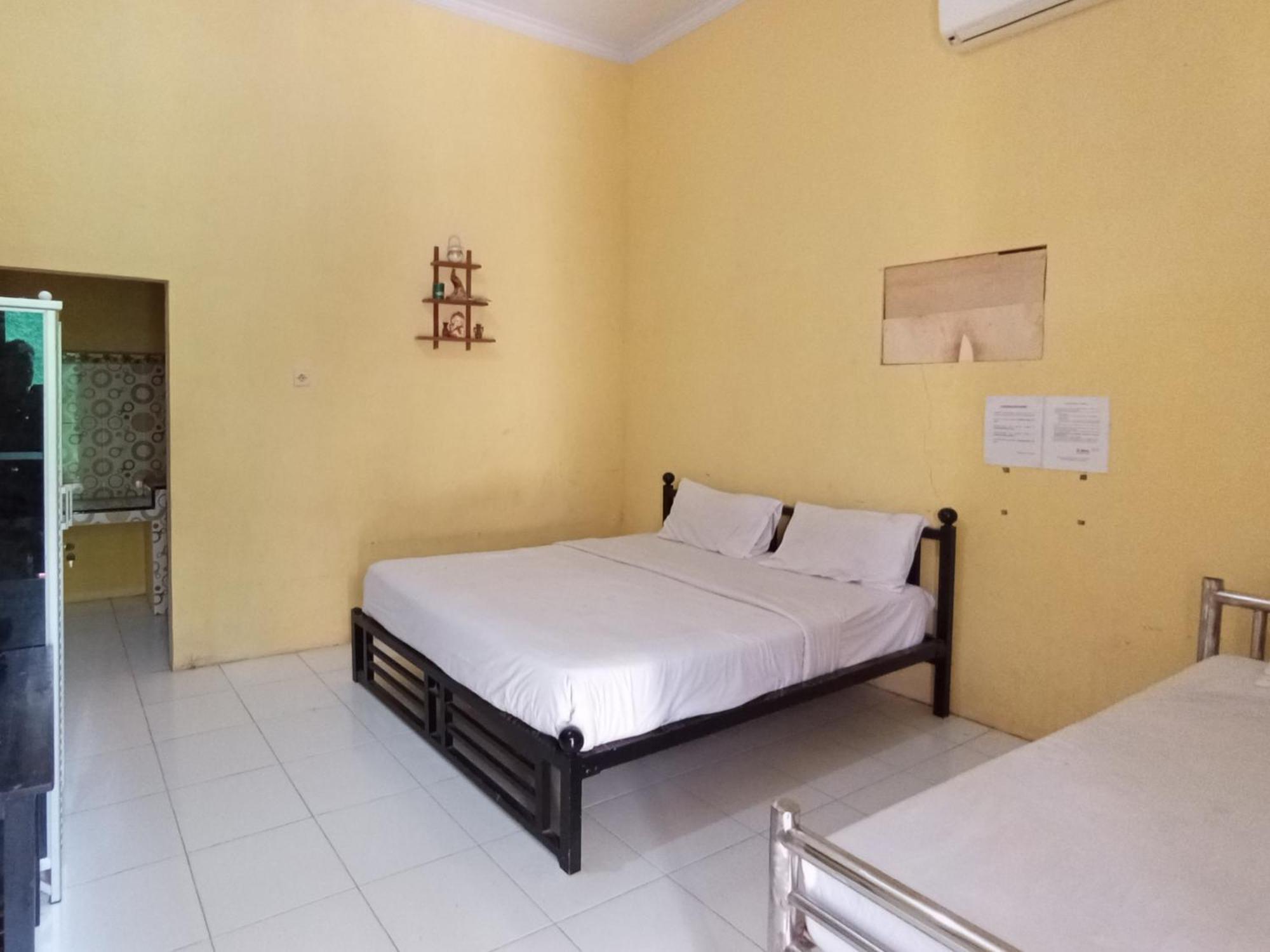 Reddoorz At El Shaday Homestay Banyuwangi Banyuwangi  Exterior foto