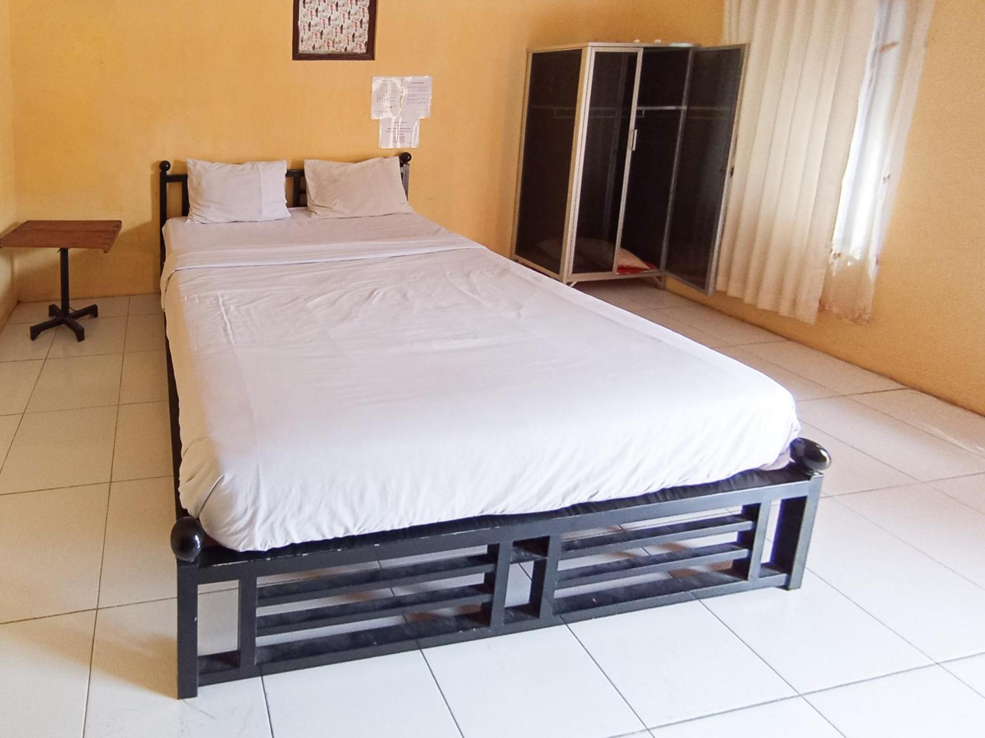 Reddoorz At El Shaday Homestay Banyuwangi Banyuwangi  Exterior foto