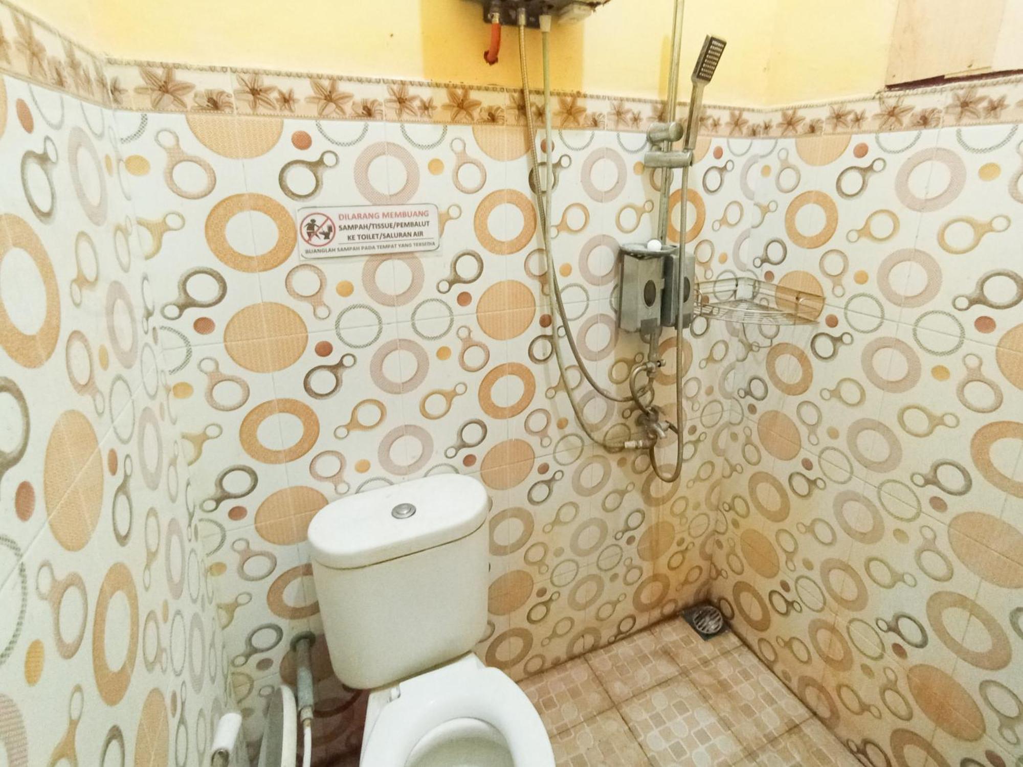 Reddoorz At El Shaday Homestay Banyuwangi Banyuwangi  Exterior foto