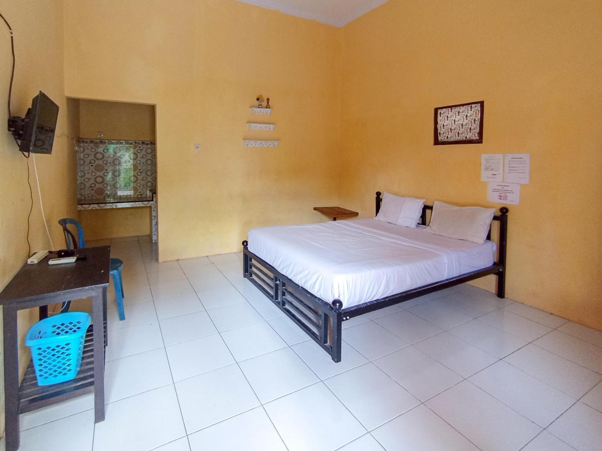 Reddoorz At El Shaday Homestay Banyuwangi Banyuwangi  Exterior foto