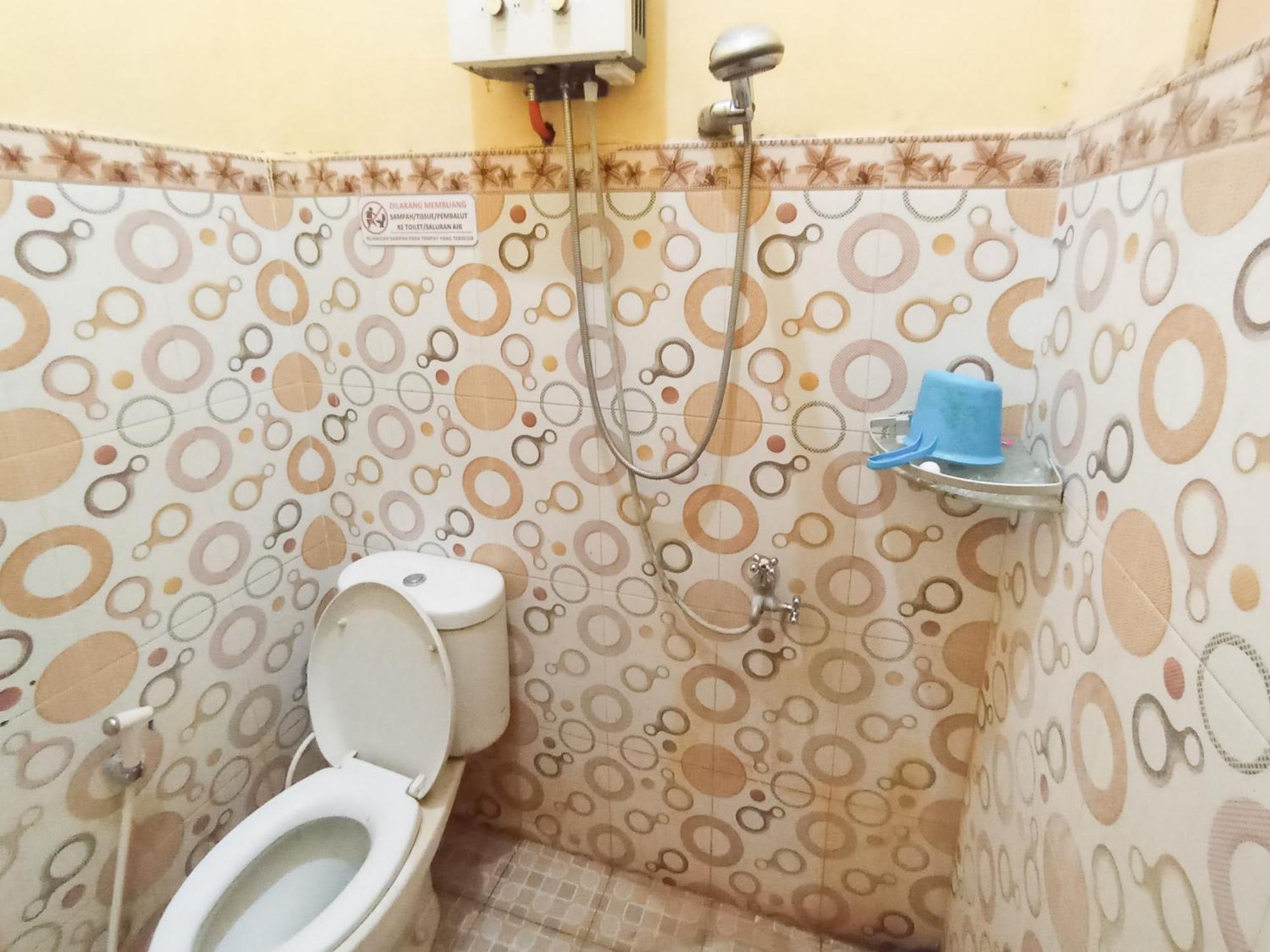 Reddoorz At El Shaday Homestay Banyuwangi Banyuwangi  Exterior foto